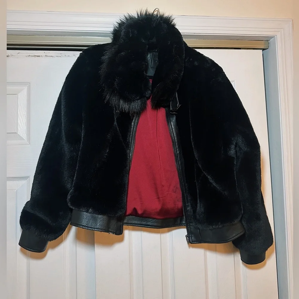NEW‼️REVOLVE / BLANKNYC - Black Noise Coat (Size M) - Picture 3 of 11